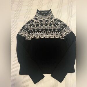 Columbia Balck and White Patterned Women's Turtleneck Sweater